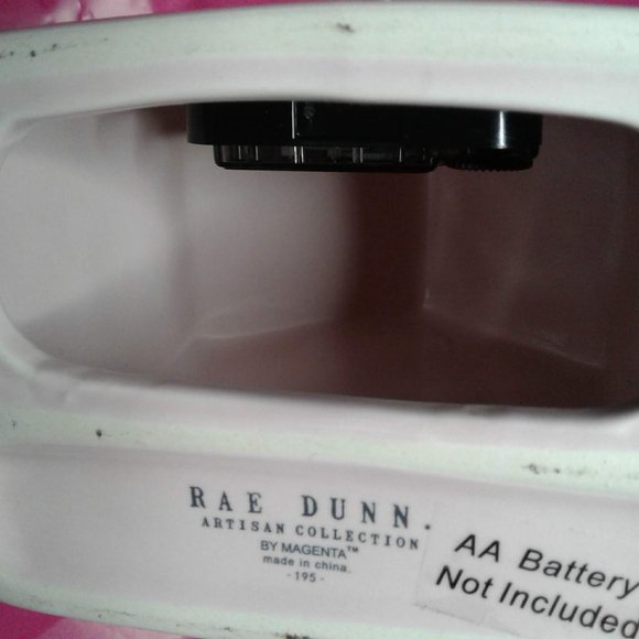 Rae Dunn New with defects Pink Birdhouse Style Ceramic Clock - Picture 8 of 10